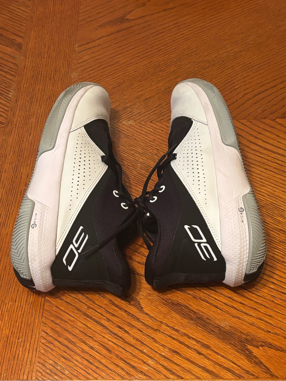 Under Armour Men’s Athletic Shoes - White/Black/Grey